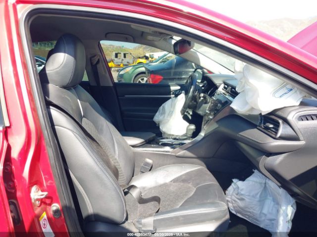 4T1B61HK0KU211841 Toyota CAMRY XSE