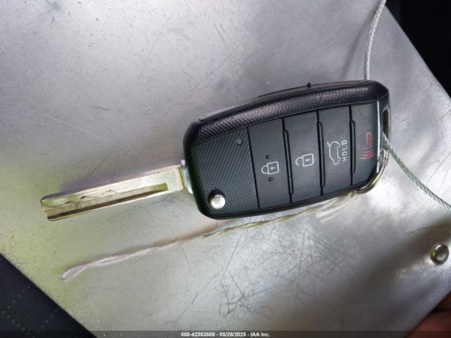 5XYPGDA36JG397252 KIA Sorento 2.4l Lx