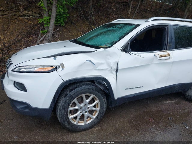 Jeep Cherokee Latitude 2016 1C4PJMCB4GW117832 Image 27