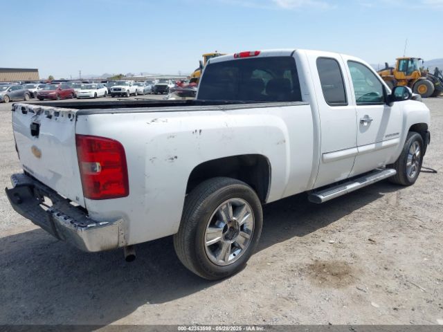 2013 CHEVROLET SILVERADO 1500 1GCRCSE00DZ412973 Photo 3