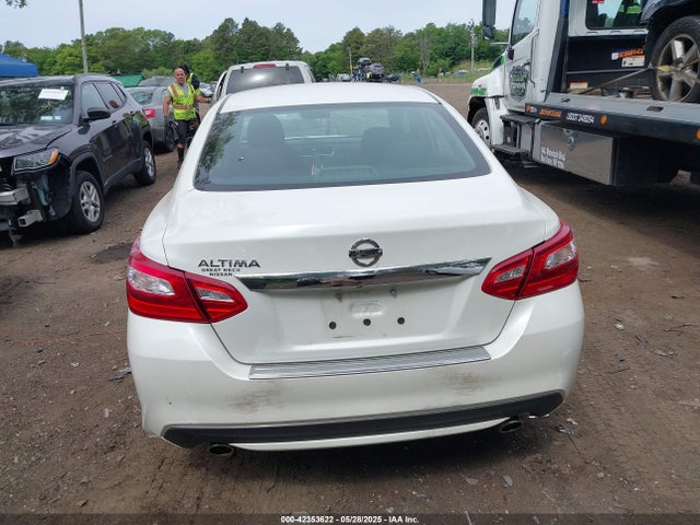 2017 Nissan Altima 2.5 S მანქანა იყიდება აუქციონზე, vin: 1N4AL3AP7HC205548, აუქციონის ნომერი: 42353622
