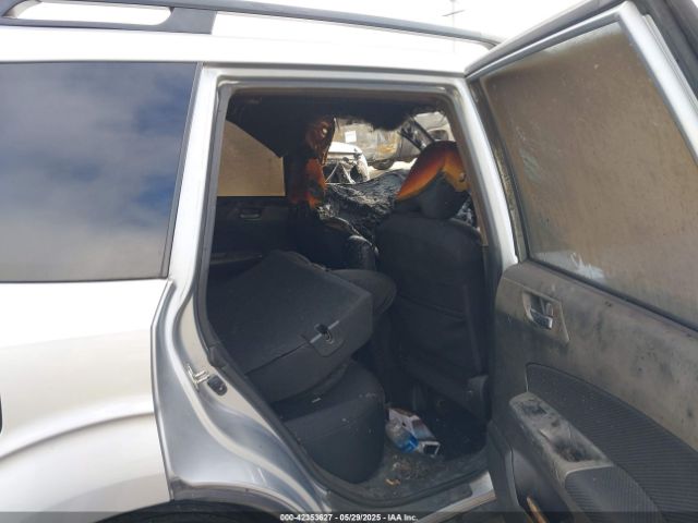 2013 SUBARU FORESTER JF2SHADC4DH444650 Photo 4