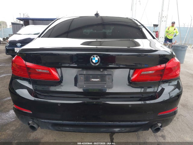 WBAJA5C52JG899567 BMW 530I