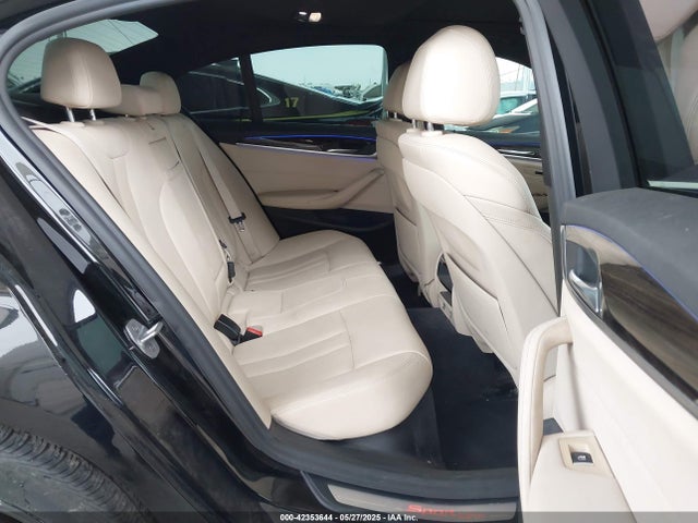 WBAJA5C52JG899567 BMW 530I