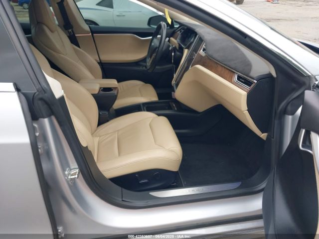 2017 TESLA MODEL S 5YJSA1E28HF199687 Photo 4