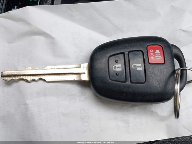 2T3BFREV3FW354504 Toyota RAV4 LE