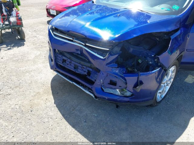 1FMCU9J99GUA45617 Ford Escape Titanium