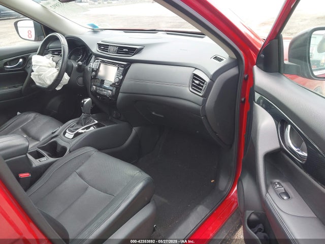 JN8AT2MV6HW273762 Nissan Rogue Sl