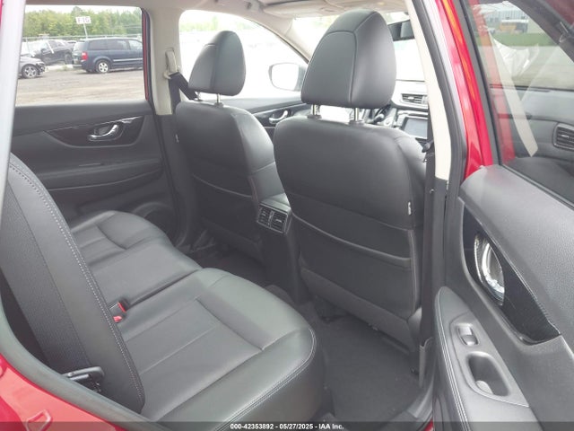 JN8AT2MV6HW273762 Nissan Rogue Sl