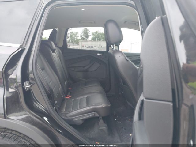 1FMCU0JX1EUA44226 Ford Escape Titanium