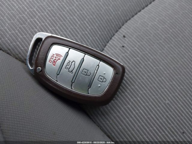 5NPD84LF5HH092092 Hyundai ELANTRA SE