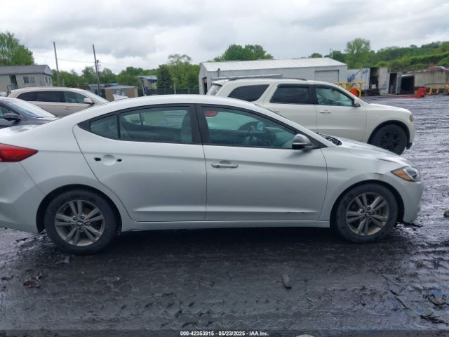5NPD84LF5HH092092 Hyundai ELANTRA SE