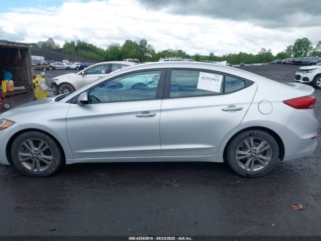 5NPD84LF5HH092092 Hyundai ELANTRA SE