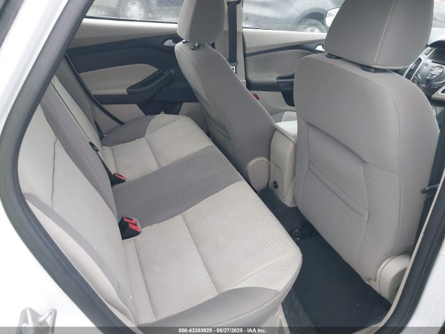 1FADP3F27EL284245 Ford FOCUS SE