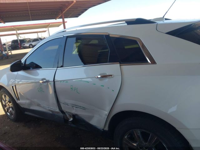 3GYFNEE36FS572777 Cadillac Srx Luxury Collection