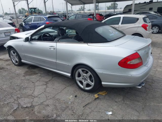2007 MERCEDES-BENZ CLK 550 WDBTK72F87T076297 Photo 2