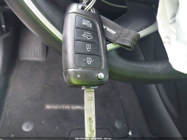 5NTJA4AE4RH083470 Hyundai Santa Cruz Se