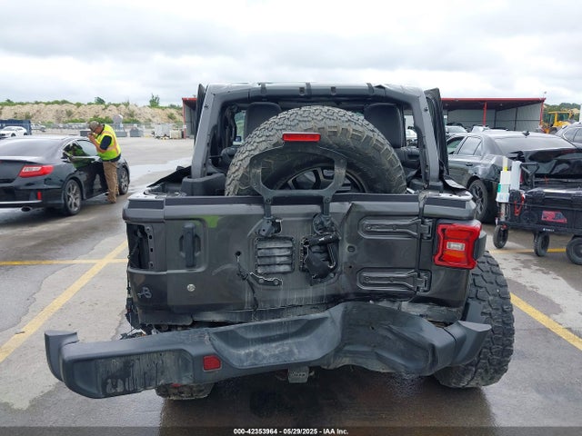 1C4HJXFG4JW126387 Jeep 2018