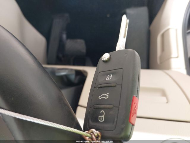 2019 VOLKSWAGEN PASSAT 1VWLA7A30KC013101 Photo 10