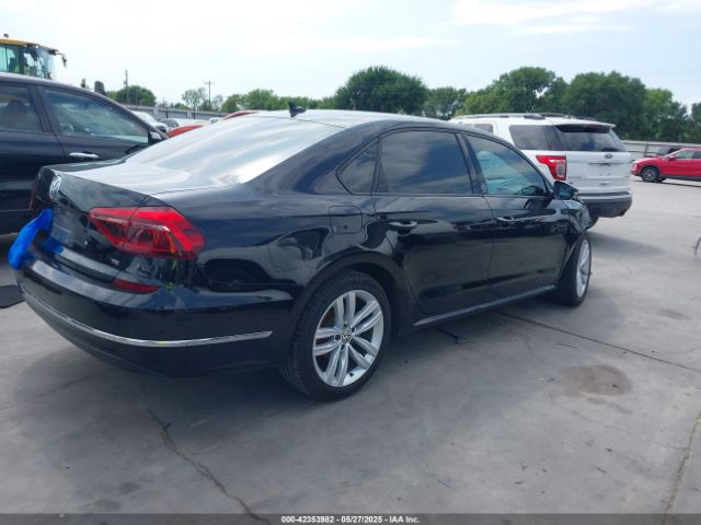 2019 VOLKSWAGEN PASSAT 1VWLA7A30KC013101 Photo 3