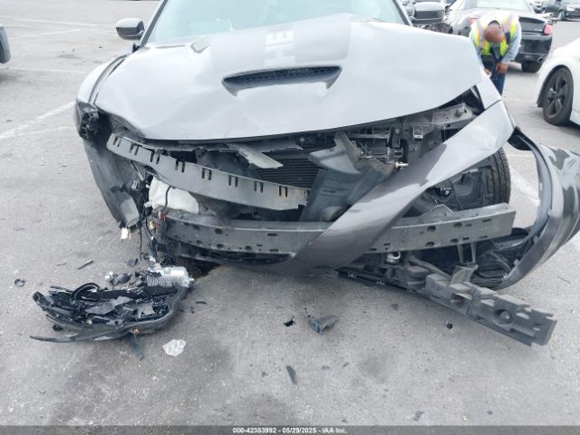 2C3CDXCT7KH591513 Dodge 2019
