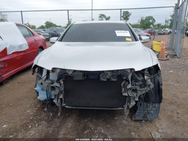 JH4KC1F91FC001000 Acura RLX