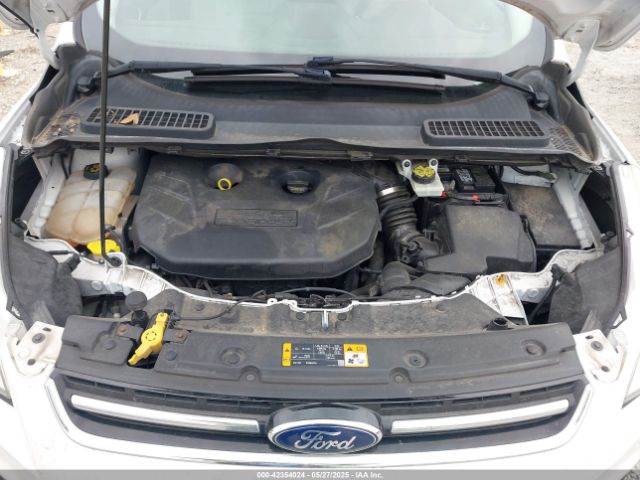 1FMCU9J90EUA18660 Ford Escape Titanium