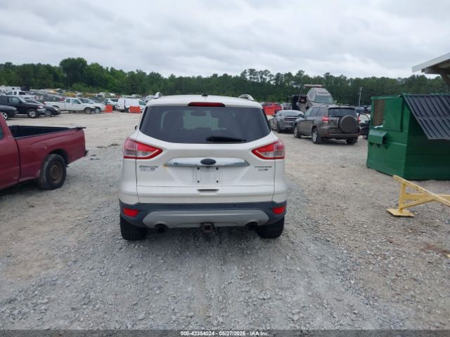 1FMCU9J90EUA18660 Ford Escape Titanium