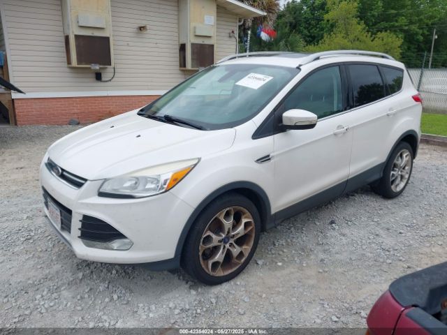 1FMCU9J90EUA18660 Ford Escape Titanium