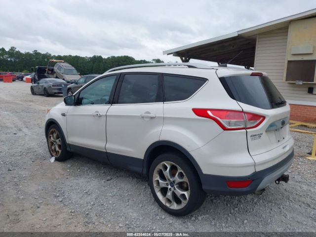 1FMCU9J90EUA18660 Ford Escape Titanium