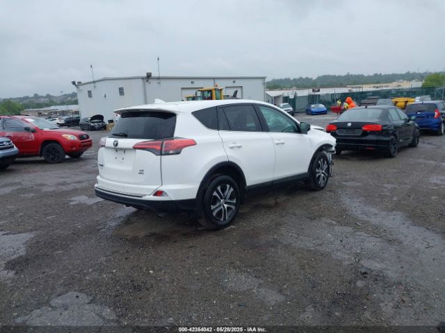 2018 TOYOTA RAV4 2T3BFREV7JW851015 Photo 3