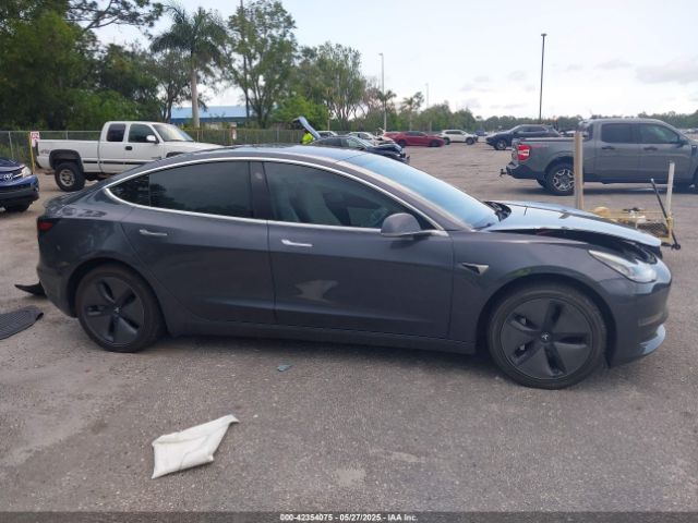 5YJ3E1EA0JF155558 Tesla Model 3 Long Range/mid Range