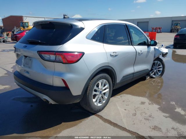 2020 FORD ESCAPE 1FMCU0G67LUA92888 Photo 3