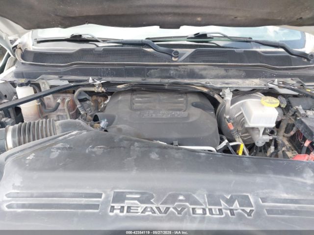3C6UR5HJXNG203649 RAM 2500 Tradesman  4x4 8' Box