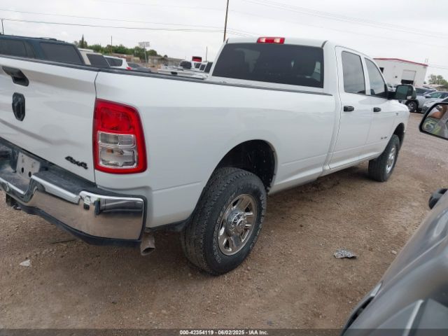 3C6UR5HJXNG203649 RAM 2500 Tradesman  4x4 8' Box
