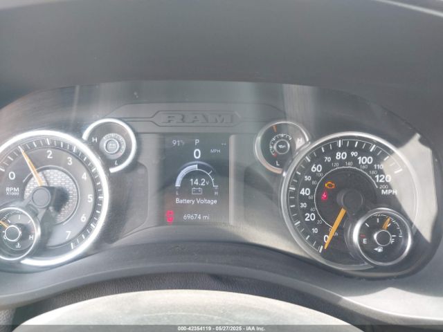 3C6UR5HJXNG203649 RAM 2500 Tradesman  4x4 8' Box