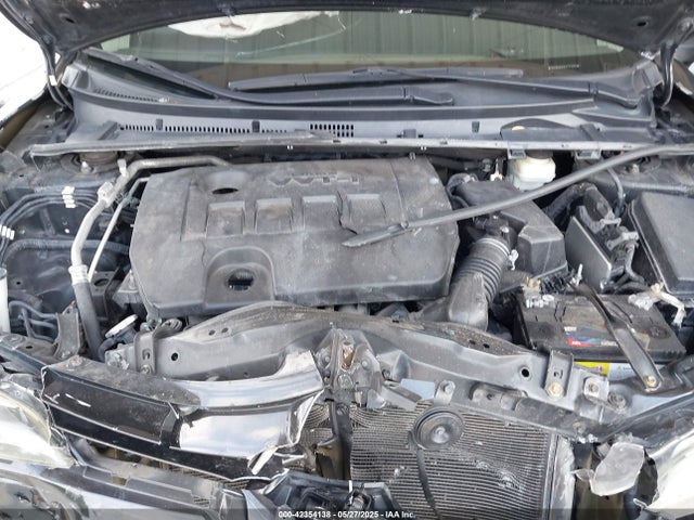 5YFBURHE6JP773158 Toyota COROLLA LE
