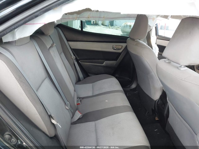 5YFBURHE6JP773158 Toyota COROLLA LE