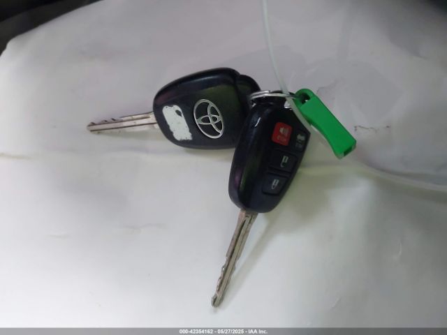 2T1BURHE3EC207366 Toyota COROLLA LE