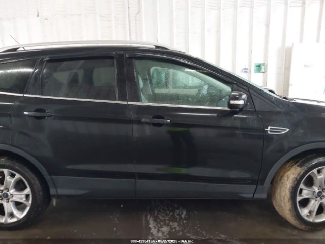 1FMCU0J93FUC55513 Ford Escape Titanium