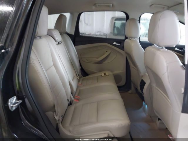 1FMCU0J93FUC55513 Ford Escape Titanium
