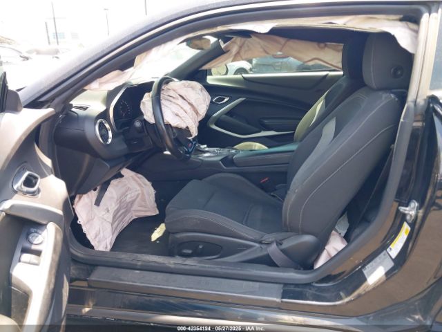 2016 CHEVROLET CAMARO 1G1FF1R73G0129996 Photo 4
