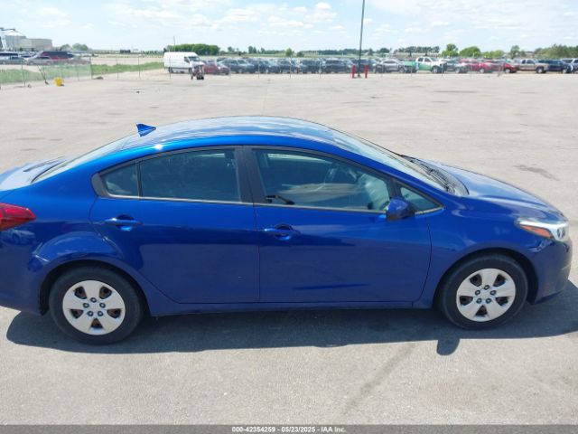 3KPFK4A70HE025135 KIA FORTE LX