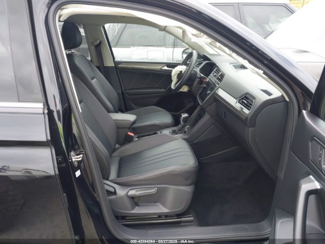 3VV3B7AX3NM016534 Volkswagen Tiguan 2.0t Se