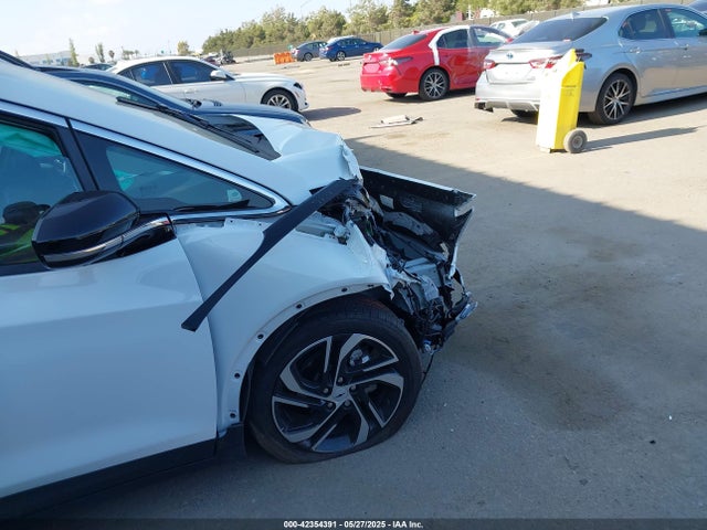 1G1FX6S04P4176695 Chevrolet 2023