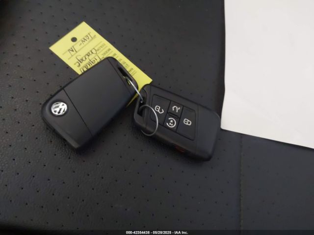 2019 VOLKSWAGEN TIGUAN 3VV2B7AX9KM112949 Photo 10