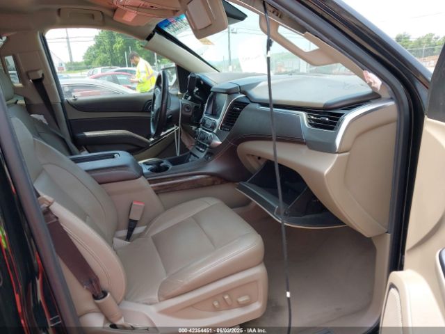 1GNSKBKC5KR388869 Chevrolet Tahoe Lt
