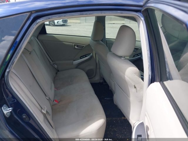 JTDKN3DUXE0388743 Toyota Prius Two