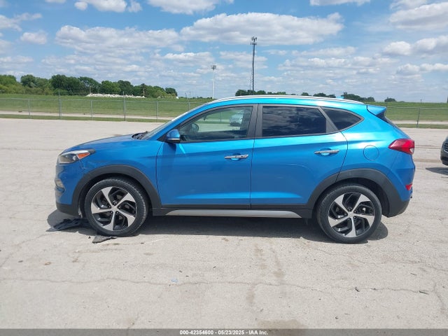 KM8J3CA2XHU304451 Hyundai Tucson Limited