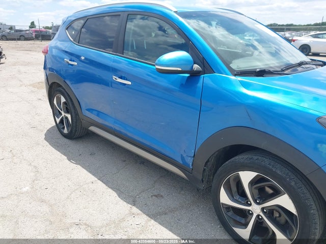 KM8J3CA2XHU304451 Hyundai Tucson Limited
